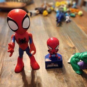 Spider-Man Action Figure Set - Red and Blue